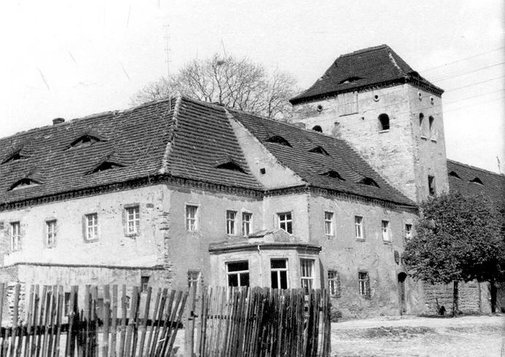 KUS_Foerderung_2004_Fassadenerneuerung_Schloss_Altranstaedt_2.jpg