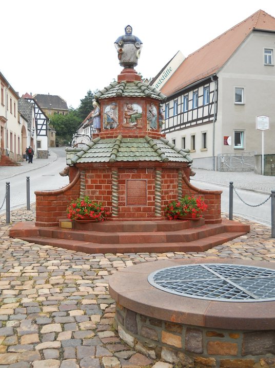 KUS Förderung 2004 Sanierung Töpferbrunnen Kohren Sahlis 5