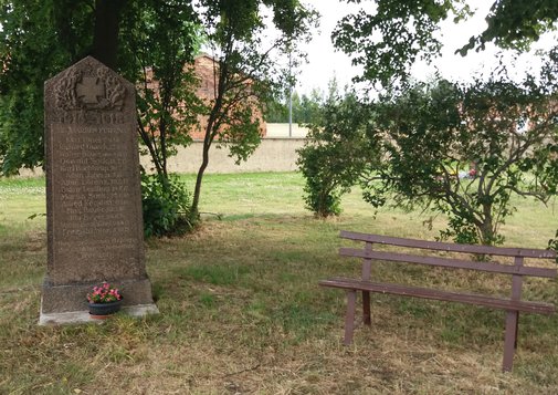 Sanierung_Einfriedung_Friedhof_Gefallenendenkmal_2 (Evangelisch-Lutherische Kirchgemeinde Werben)